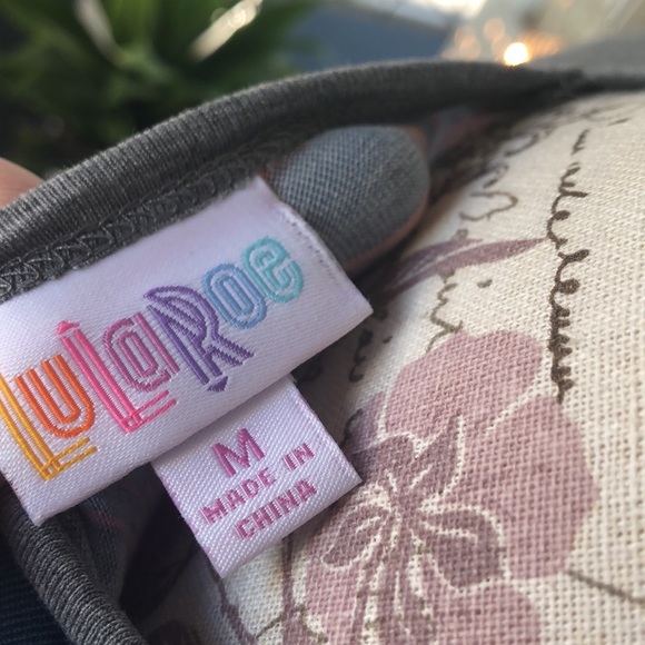 LuLaRoe Randy - Picture 3 of 4